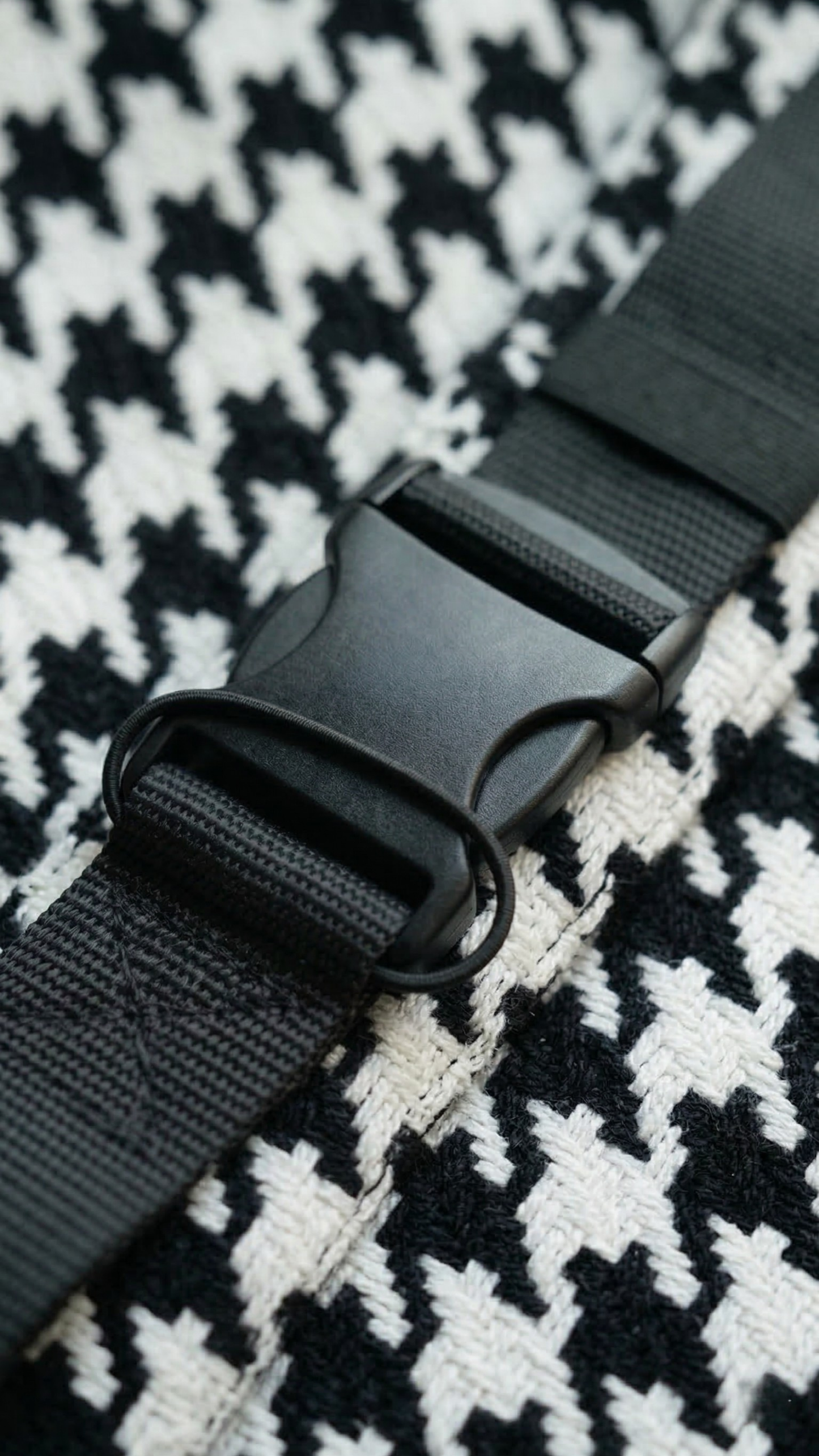 Toddler Carrier Houndstooth